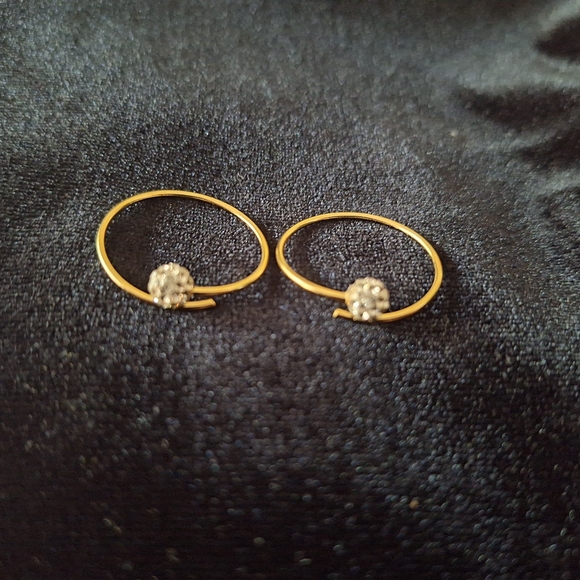 🎁Giani Bernini Crystal Ball Small Hoop Earrings, 0.82 - Picture 2 of 7
